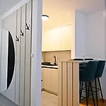 Hedonist Centar 7 Luxury * Doboj