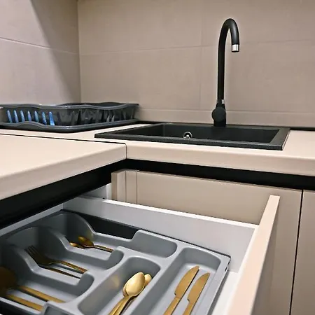 Hedonist Centar 7 Luxury Διαμέρισμα Ντόμποϊ
