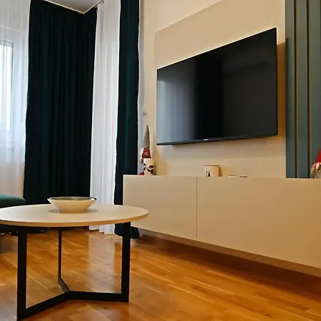 Daire Hedonist Centar 7 Luxury *