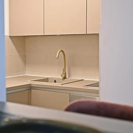 Διαμέρισμα Hedonist Centar 7 Luxury Ντόμποϊ