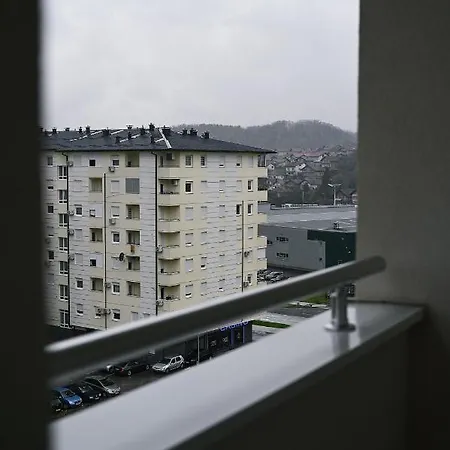 Hedonist Centar 7 Luxury