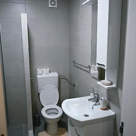 Hedonist Centar 7 Luxury *