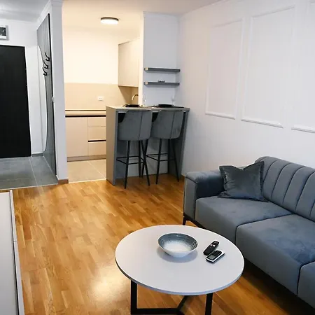 Hedonist Centar 7 Luxury Apartment